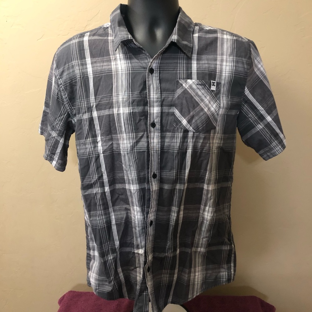 D&G young boys short sleeve shirt.